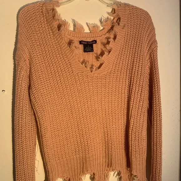 Light pink sweater // Size small - Picture 1 of 5